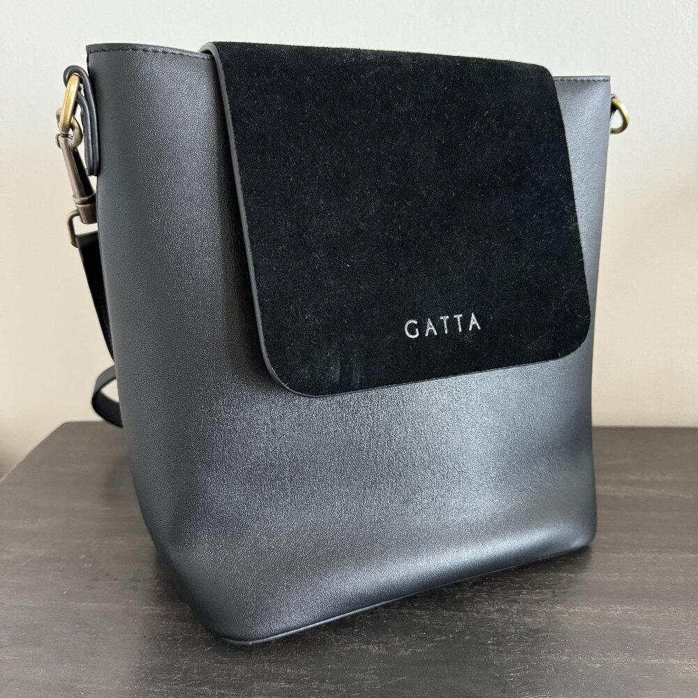Gatta Christie Noir Camera Bag for the stylish photographer
